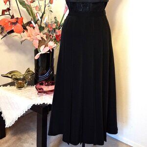 NWT Simon Chang Well Tailored High-quality Black Pleated Maxi Lined Skirt
